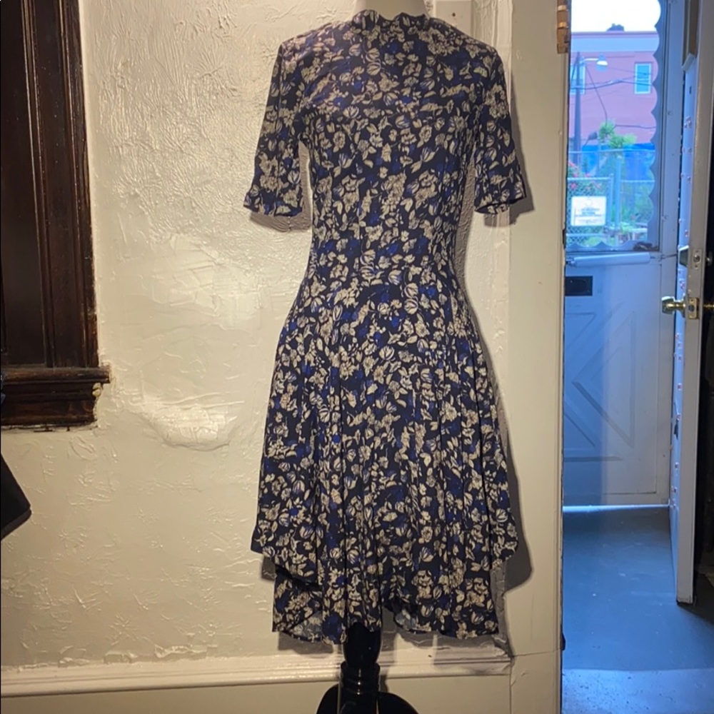 H & M dress blue & white size 4